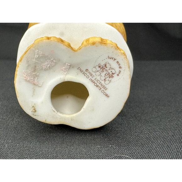 Vintage Ceramic Japan Figurine Southern Belle Bouquet & Lace Cloth Dress - Picture 3 of 9